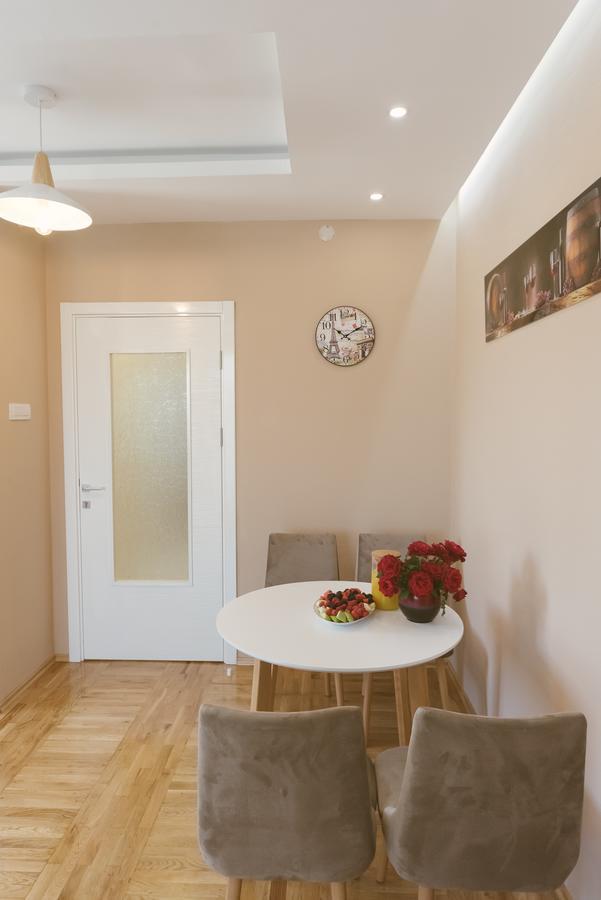 פודגוריצה Apartment Luxury Explorer מראה חיצוני תמונה